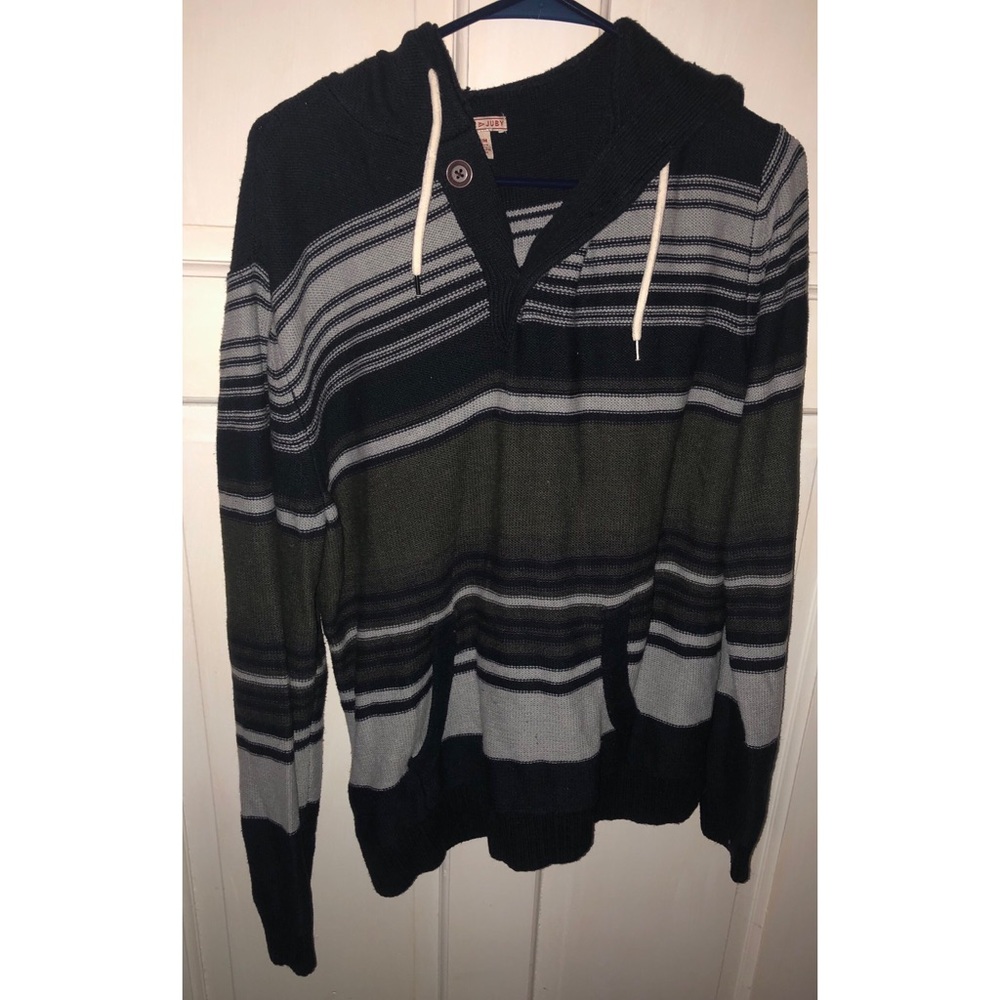 Black and dark green hoodie